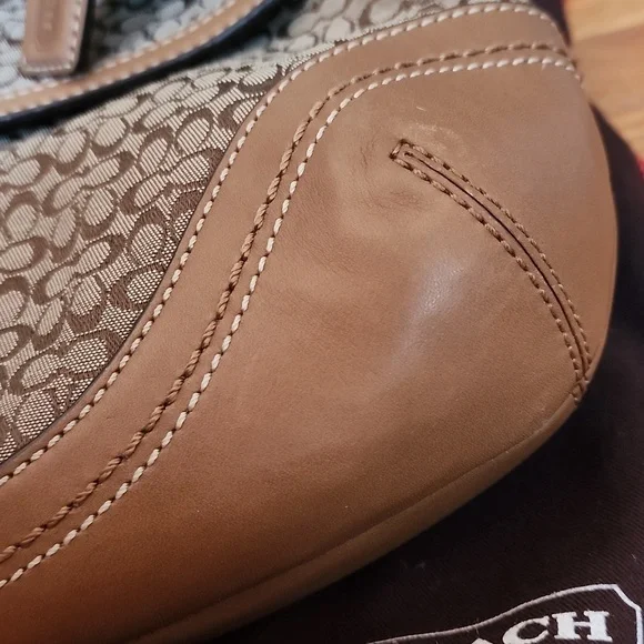 Like New Coach Vintage Leather & Canvas Soho Baguette plus coin purse & dust bag - Picture 5 of 15